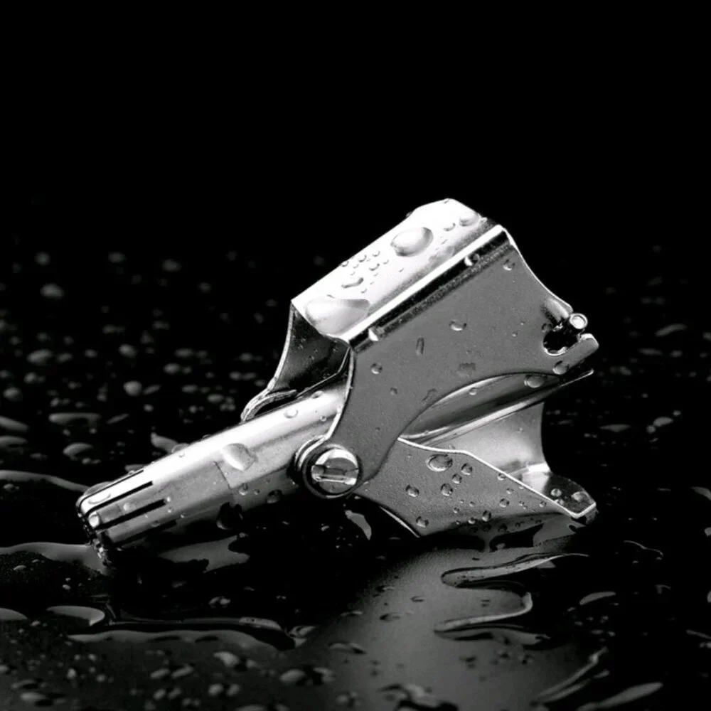 Manual Nose Hair Trimmer - Picture 3 of 10